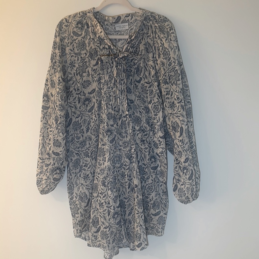 Boutique Toile Floral Pintuck Tunic Top